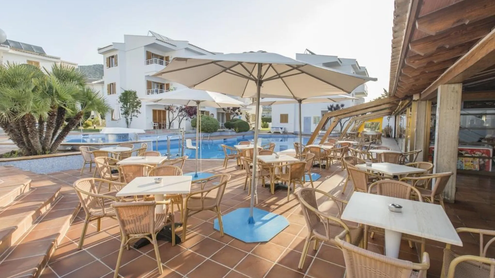 Aparthotel Flora Port de Pollença