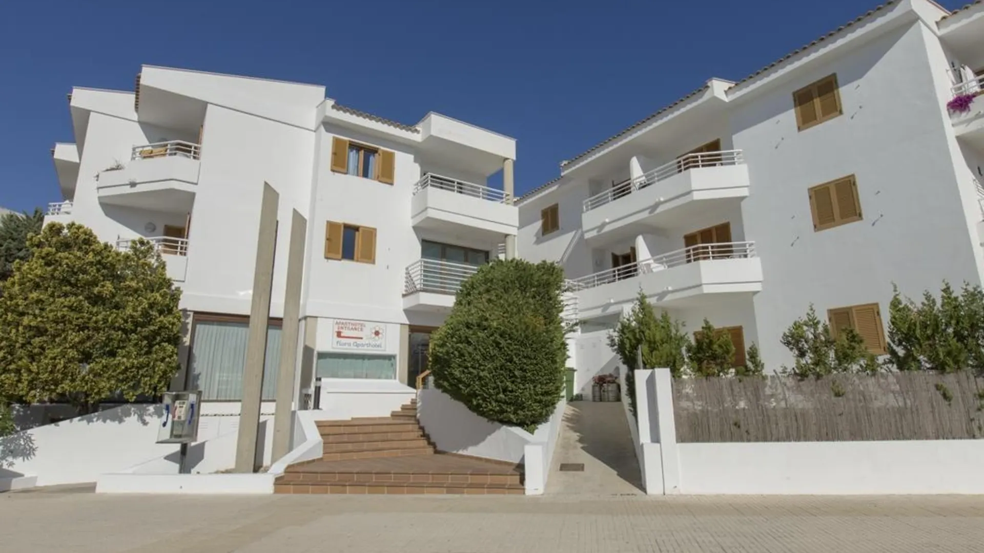 Aparthotel Flora Port de Pollença