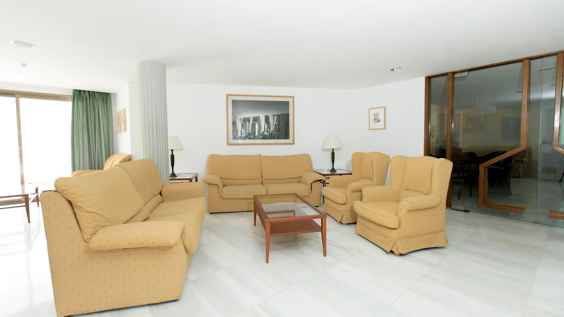 Aparthotel Flora Port de Pollença