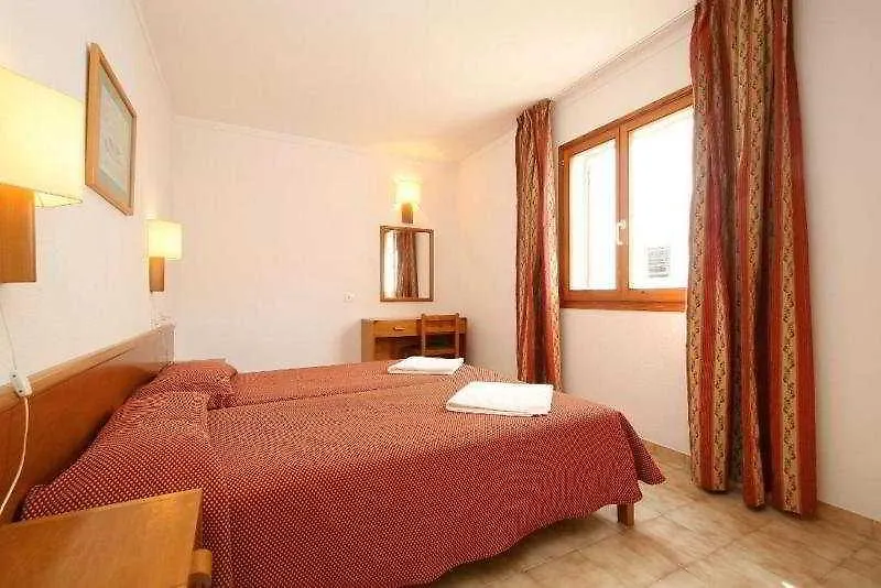Aparthotel Flora Port de Pollença