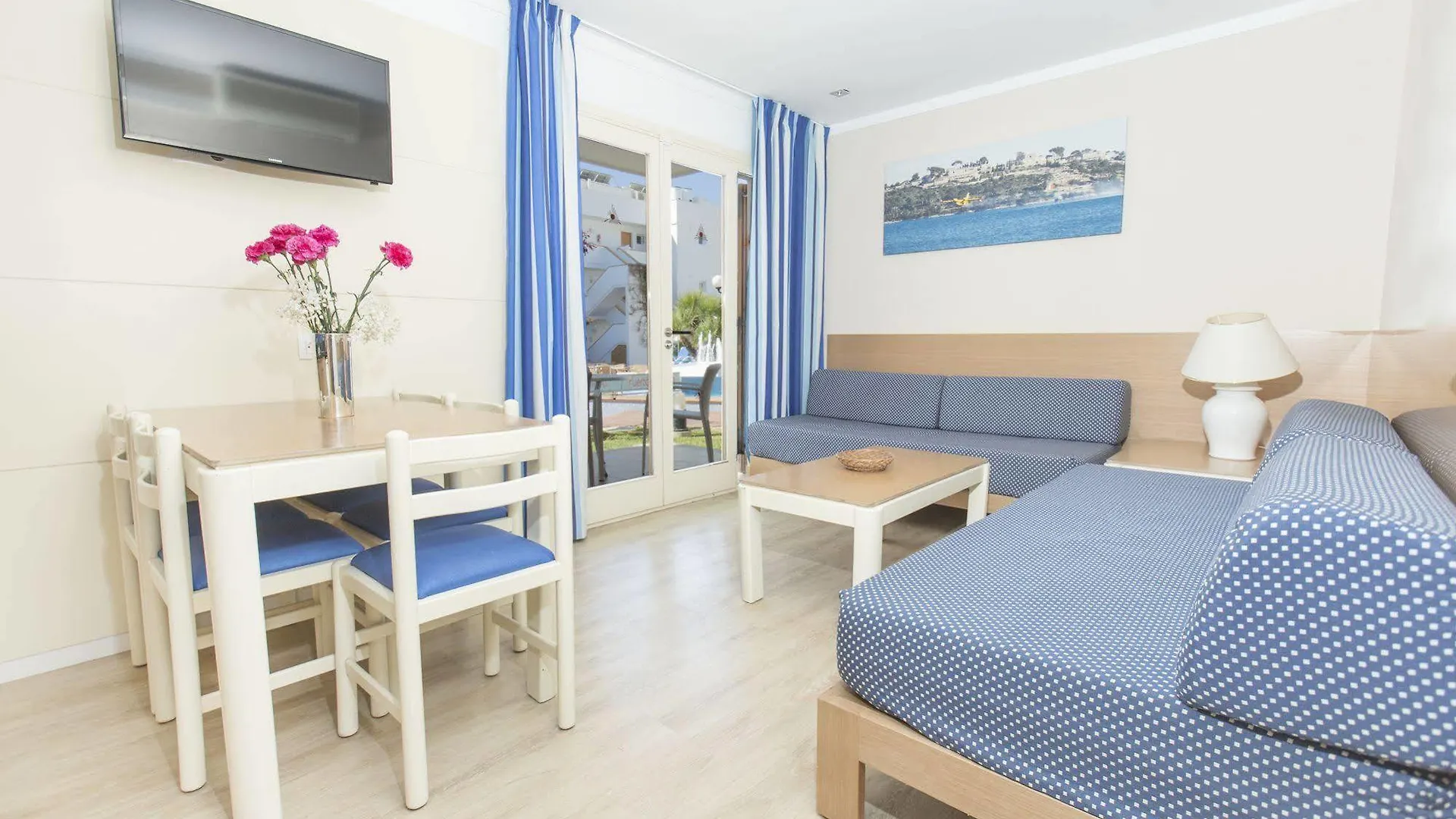 Aparthotel Flora Port de Pollença